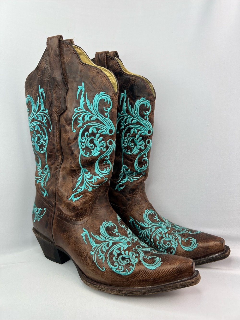 Corral Brown Leather Western Boots with Turquoise Embroidery
